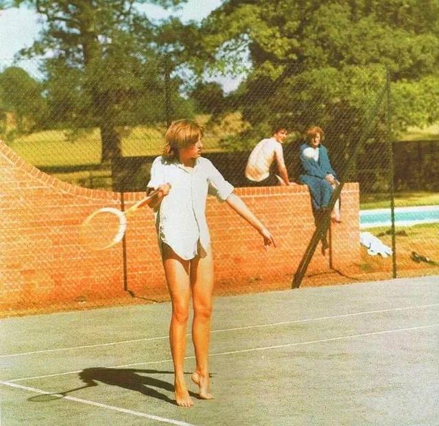 球员之间深 球员之间深